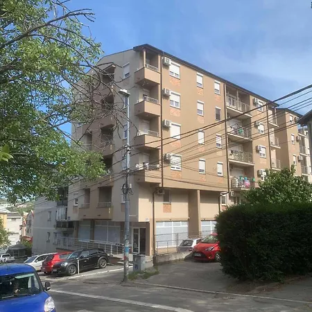 Xl Zvezdara Apartment Belgrade